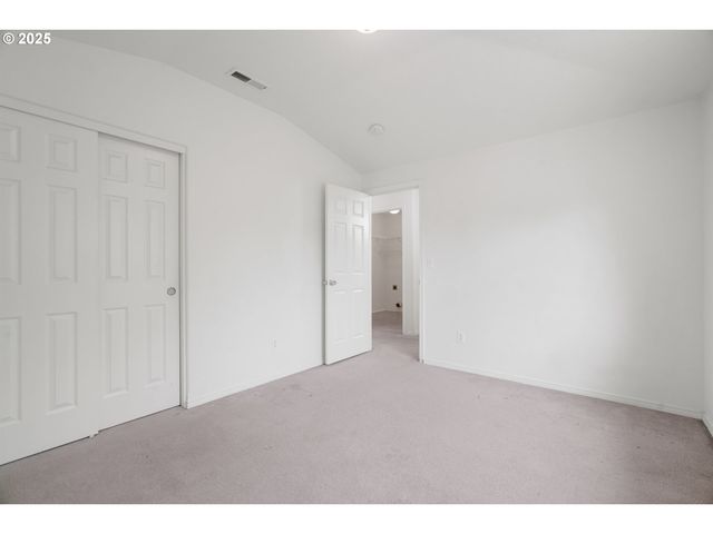 1456 Se BLANCHARD St, Hillsboro, OR 97123
