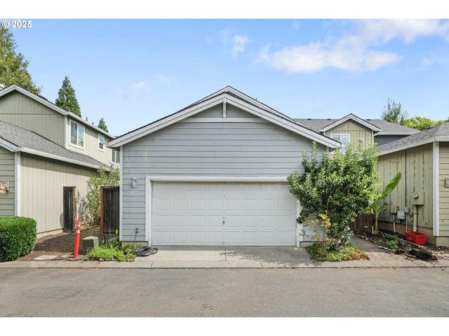 1456 Se BLANCHARD St, Hillsboro, OR 97123