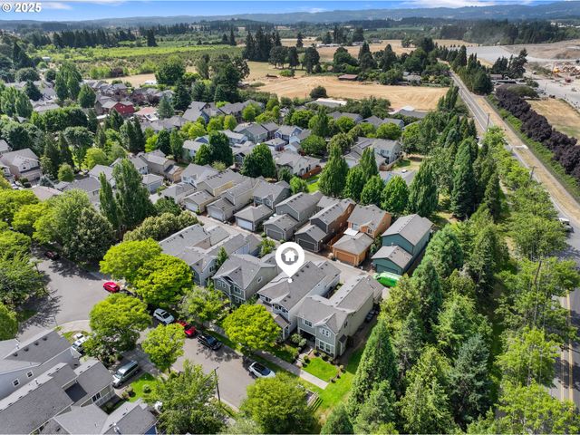 1456 Se BLANCHARD St, Hillsboro, OR 97123
