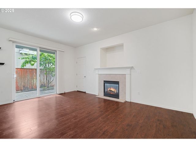 1456 Se BLANCHARD St, Hillsboro, OR 97123