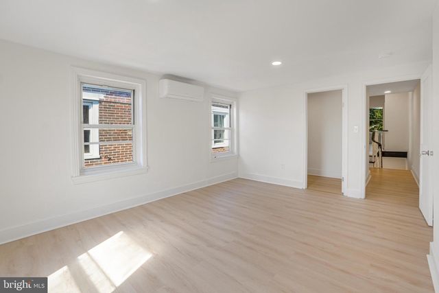 1426 S BROAD ST, Philadelphia, PA 19146