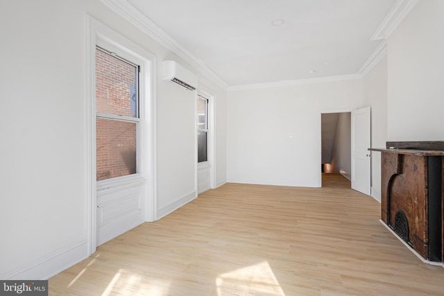 1426 S BROAD ST, Philadelphia, PA 19146