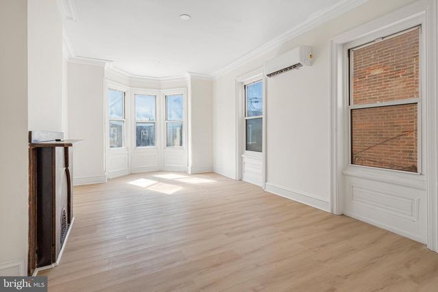 1426 S BROAD ST, Philadelphia, PA 19146