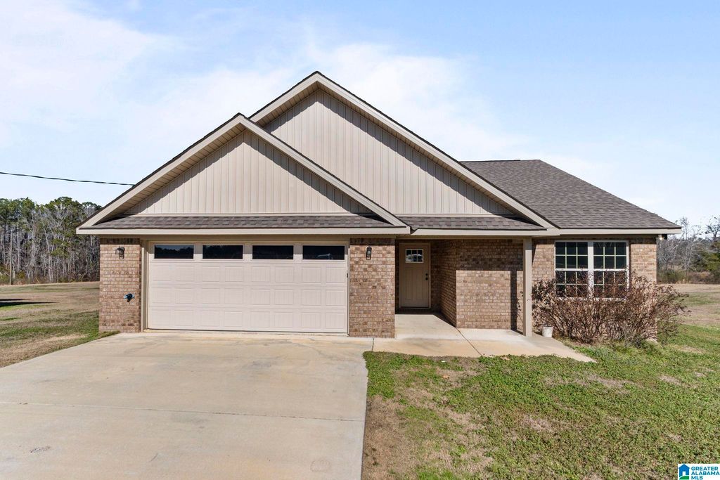 1653 COUNTY ROAD 44, Jemison, AL 35085