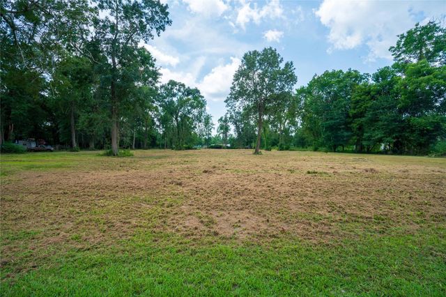 145 Private Road 456, Dayton, TX 77535