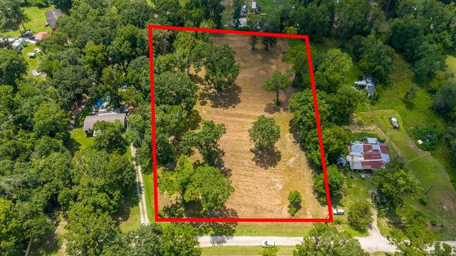 145 Private Road 456, Dayton, TX 77535