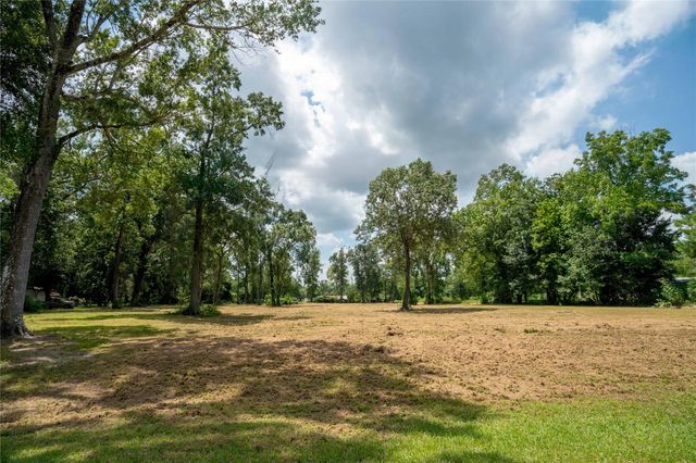 145 Private Road 456, Dayton, TX 77535