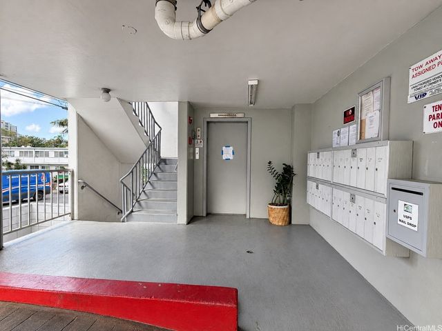 1718 Anapuni Street 205, Honolulu, HI 96822
