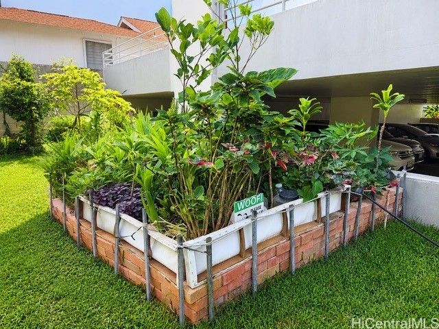 1718 Anapuni Street 205, Honolulu, HI 96822