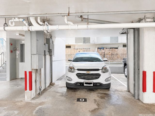 1718 Anapuni Street 205, Honolulu, HI 96822