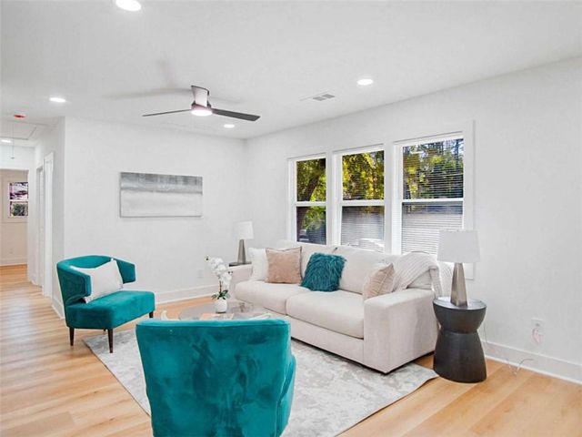 2246 Bonnybrook Way SW, Atlanta, GA 30311