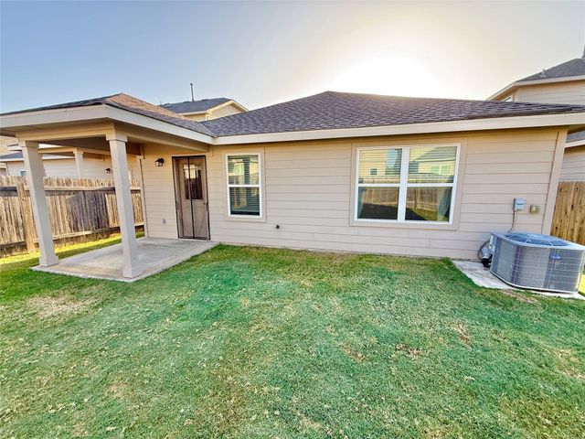 392 Blue Sage DR, Leander, TX 78641