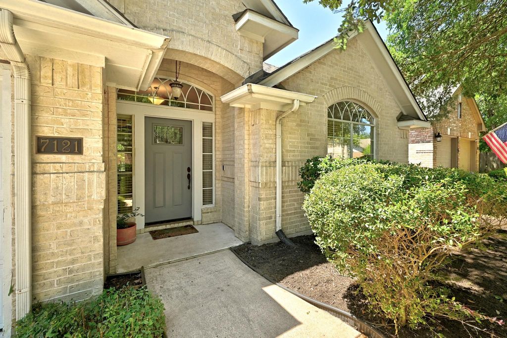 7121 Ridge Oak RD, Austin, TX 78749