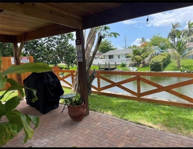 5620 SW 56th Street, Davie, FL 33314