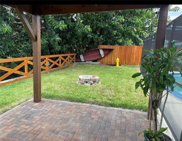 5620 SW 56th Street, Davie, FL 33314