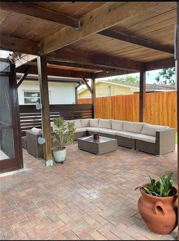 5620 SW 56th Street, Davie, FL 33314