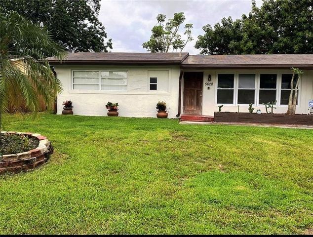 5620 SW 56th Street, Davie, FL 33314