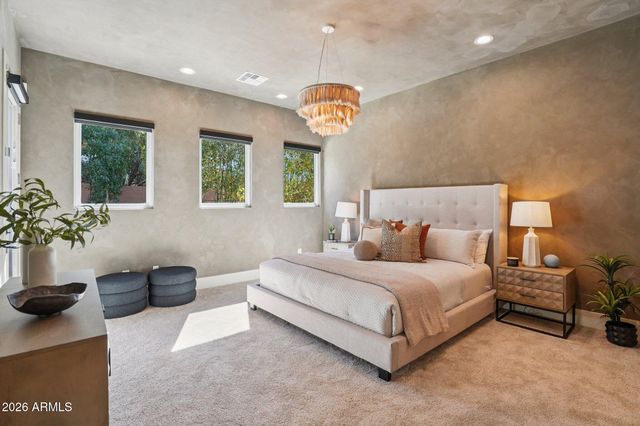 3225 E SELLS Drive, Phoenix, AZ 85018