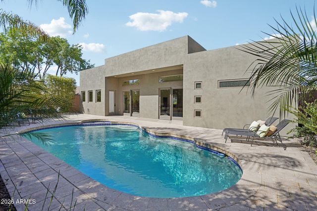 3225 E SELLS Drive, Phoenix, AZ 85018