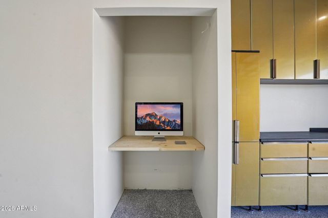 3225 E SELLS Drive, Phoenix, AZ 85018