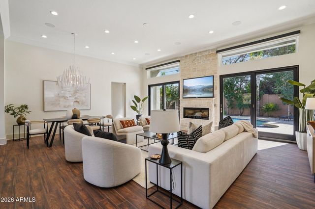 3225 E SELLS Drive, Phoenix, AZ 85018