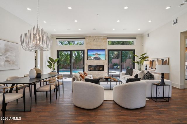 3225 E SELLS Drive, Phoenix, AZ 85018