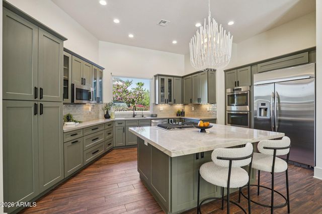 3225 E SELLS Drive, Phoenix, AZ 85018