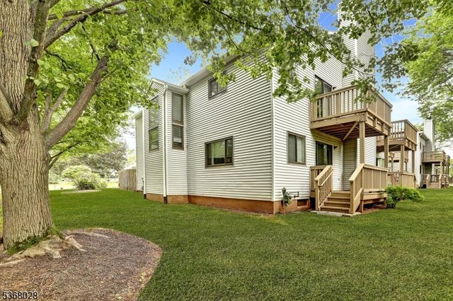 15 Krenkel Ct, Raritan Twp., NJ 08822