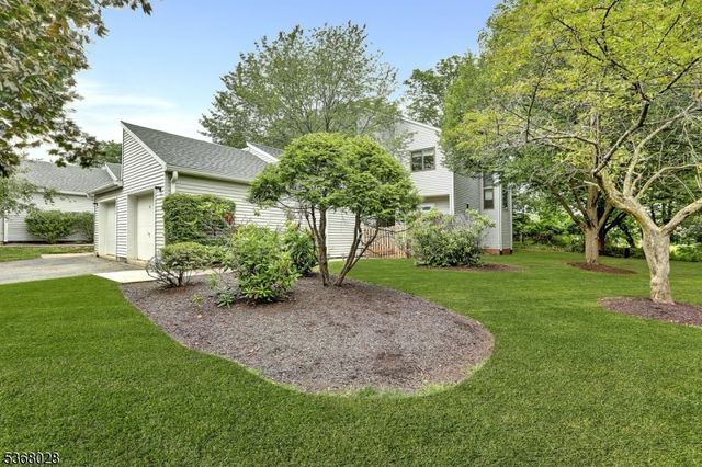 15 Krenkel Ct, Raritan Twp., NJ 08822