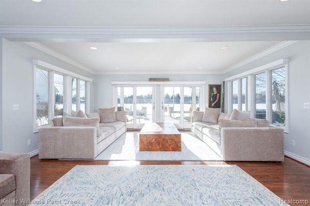 6847 Alden Drive, West Bloomfield, MI 48324