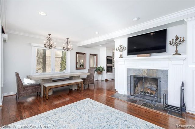 6847 Alden Drive, West Bloomfield, MI 48324