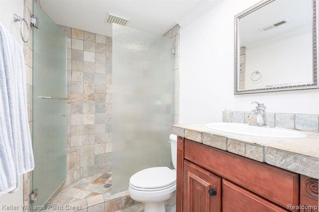 6847 Alden Drive, West Bloomfield, MI 48324