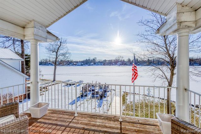 6847 Alden Drive, West Bloomfield, MI 48324