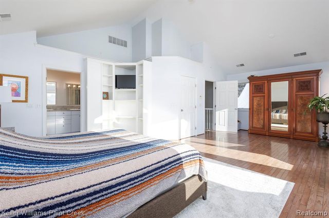 6847 Alden Drive, West Bloomfield, MI 48324