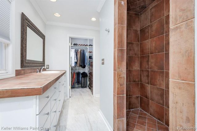 6847 Alden Drive, West Bloomfield, MI 48324