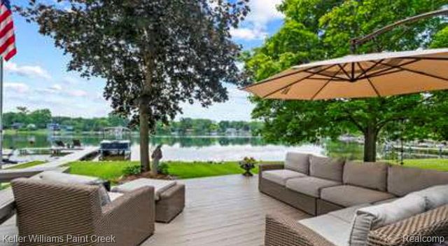 6847 Alden Drive, West Bloomfield, MI 48324