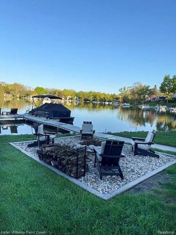 6847 Alden Drive, West Bloomfield, MI 48324