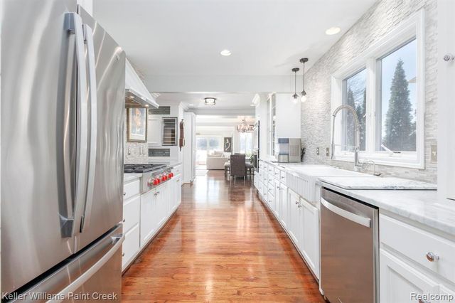 6847 Alden Drive, West Bloomfield, MI 48324