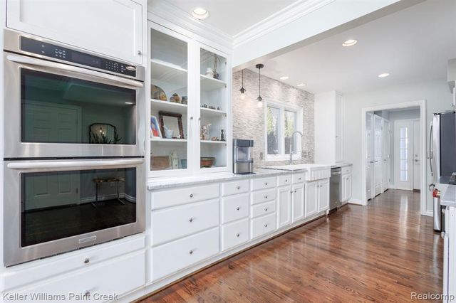 6847 Alden Drive, West Bloomfield, MI 48324