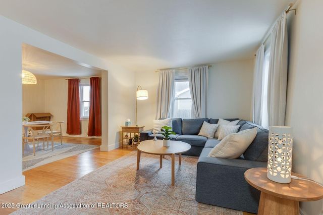 404 E Cherry Street, Mason, MI 48854