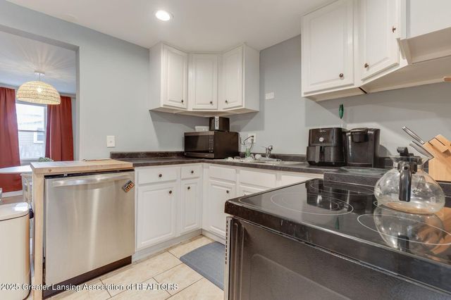 404 E Cherry Street, Mason, MI 48854