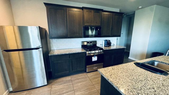7932 Castelardo PL, Round Rock, TX 78665