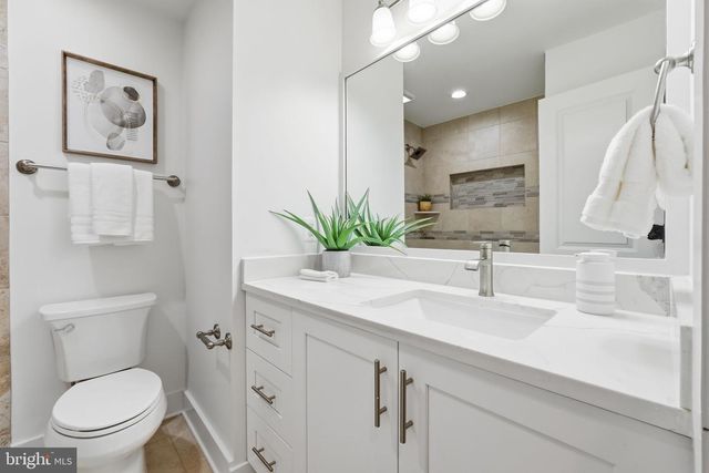 7504 DOLCE DR, Annandale, VA 22003