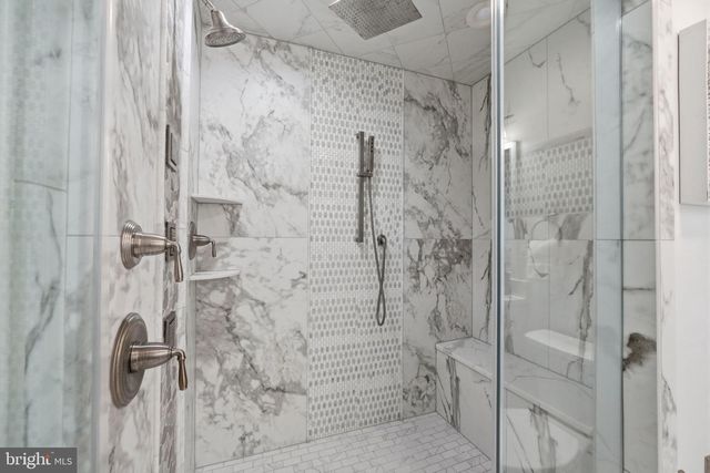 7504 DOLCE DR, Annandale, VA 22003