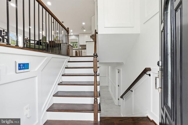 7504 DOLCE DR, Annandale, VA 22003