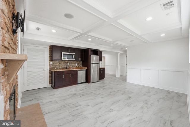 7504 DOLCE DR, Annandale, VA 22003