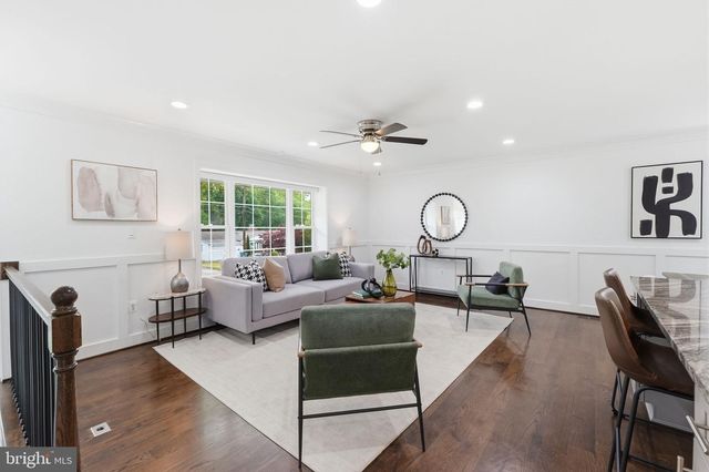 7504 DOLCE DR, Annandale, VA 22003