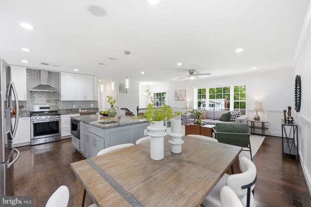7504 DOLCE DR, Annandale, VA 22003