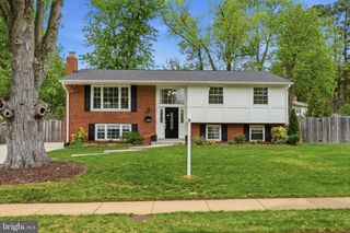 7504 DOLCE DR, Annandale, VA 22003