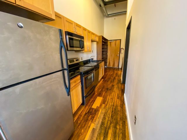 1350 Rosa L Parks Blvd Apt 304, Nashville, TN 37208
